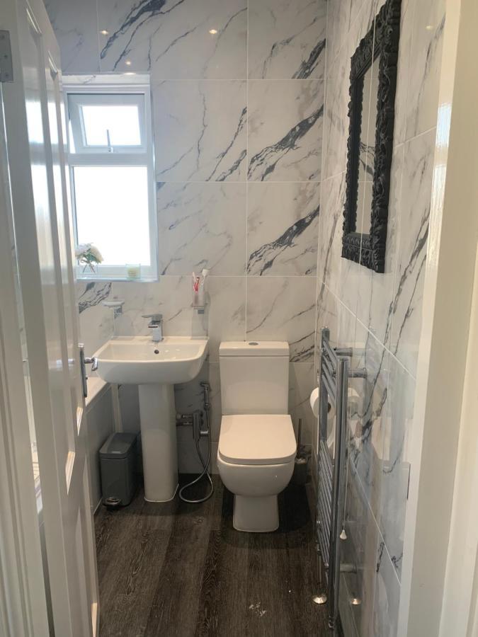 Idle Modern 3 Bedroom Luxury Home With Private Drive מראה חיצוני תמונה